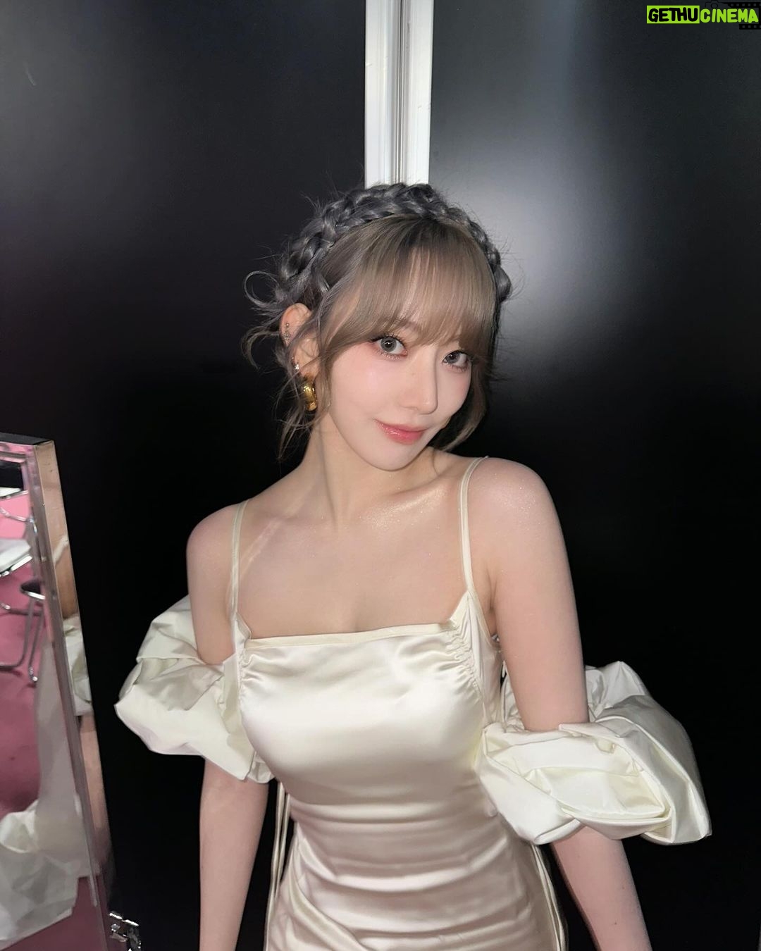 Sakura Miyawaki Instagram - MAMA2023 :)
