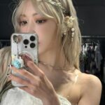Sakura Miyawaki Instagram - 🪽