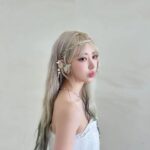 Sakura Miyawaki Instagram - 🪽