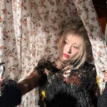 Sakura Miyawaki Instagram - 💛🖤