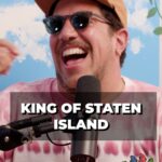 Sal Vulcano Instagram - it’s not a prestigious position 👑 new @stavvysworld with @salvulcano out now on Youtube and everywhere you listen to podcasts!! #shorts #comedy #funny #jokes #standup #crowdwork #podcast #statenisland #newyork #nyc #ny #impracticaljokers #regal #king #royal #reels #fyp #foryou #foryourpage