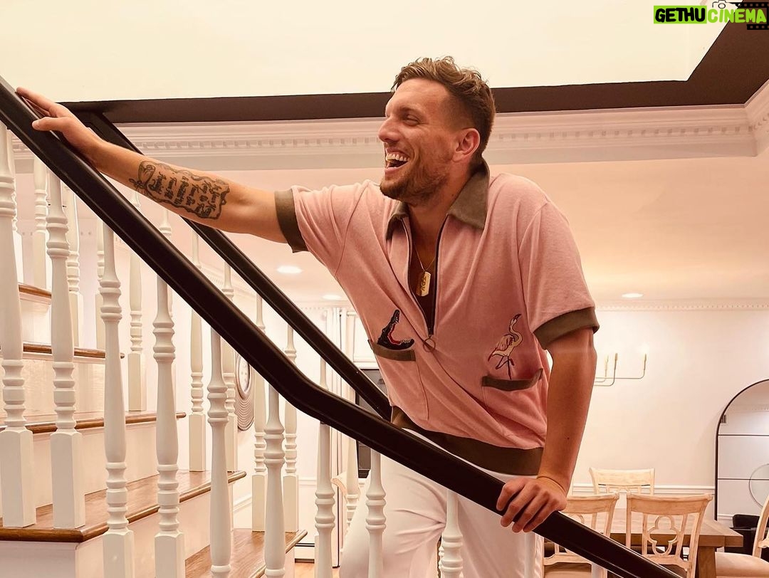 Sal Vulcano - 65.4K Likes - Chrissy Birthdays 😎