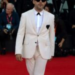 Salih Bademci Instagram - #venezia80 Styling: @serdaruzuntas @srserdarmilano 🙏🔥 💍: @bulgari w.@melisssezen & @lexusturkiye Venedik Italy