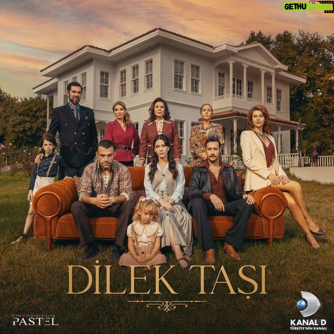 Salih Bademci Instagram - 7 EYLÜL PERŞEMBE 20.00 @kanald'de. @cansinan @ltndnmz @hazalsubasii @modolunay @teoman.kumbaracibasi @cicekdilligil @perihansavass @ozgeozberk_official @mselifdogan @pastelfilmtv Istanbul, Turkey