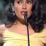 Salma Hayek Pinault Instagram - Happy #InternationalWomensDay ❤️ Feliz Día Internacional de la Mujer ❤️#IWD 🎵& parts of 🎥: @yael_deckelbaum Women of the World Unite