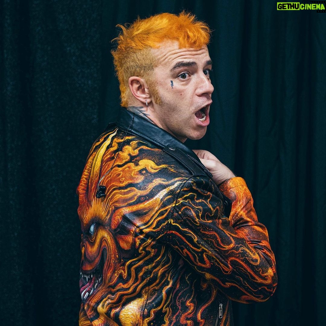 Salmo Instagram - il forum di Milano è sold out, ci vediamo lunedì. 🔥🔥🔥