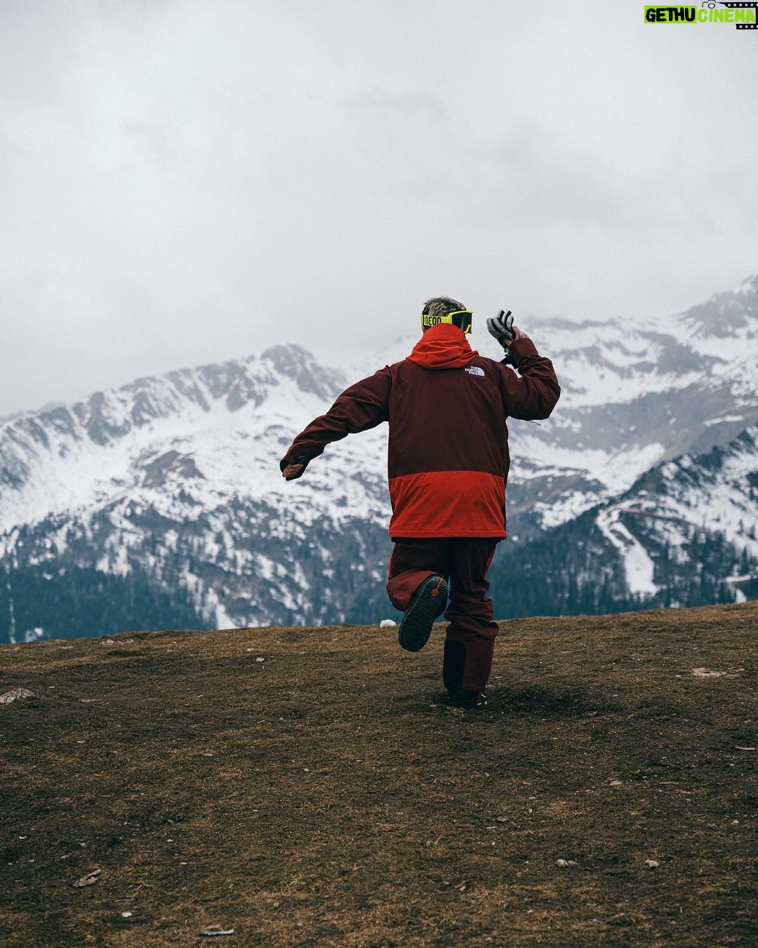 Salmo Instagram - Nuovo Reihold Messner. ❄️ foto di merda by @giusantonelliph