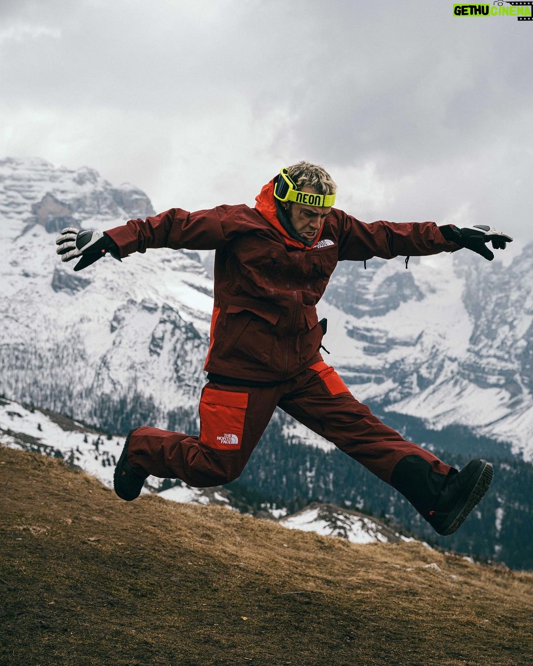 Salmo Instagram - Nuovo Reihold Messner. ❄️ foto di merda by @giusantonelliph