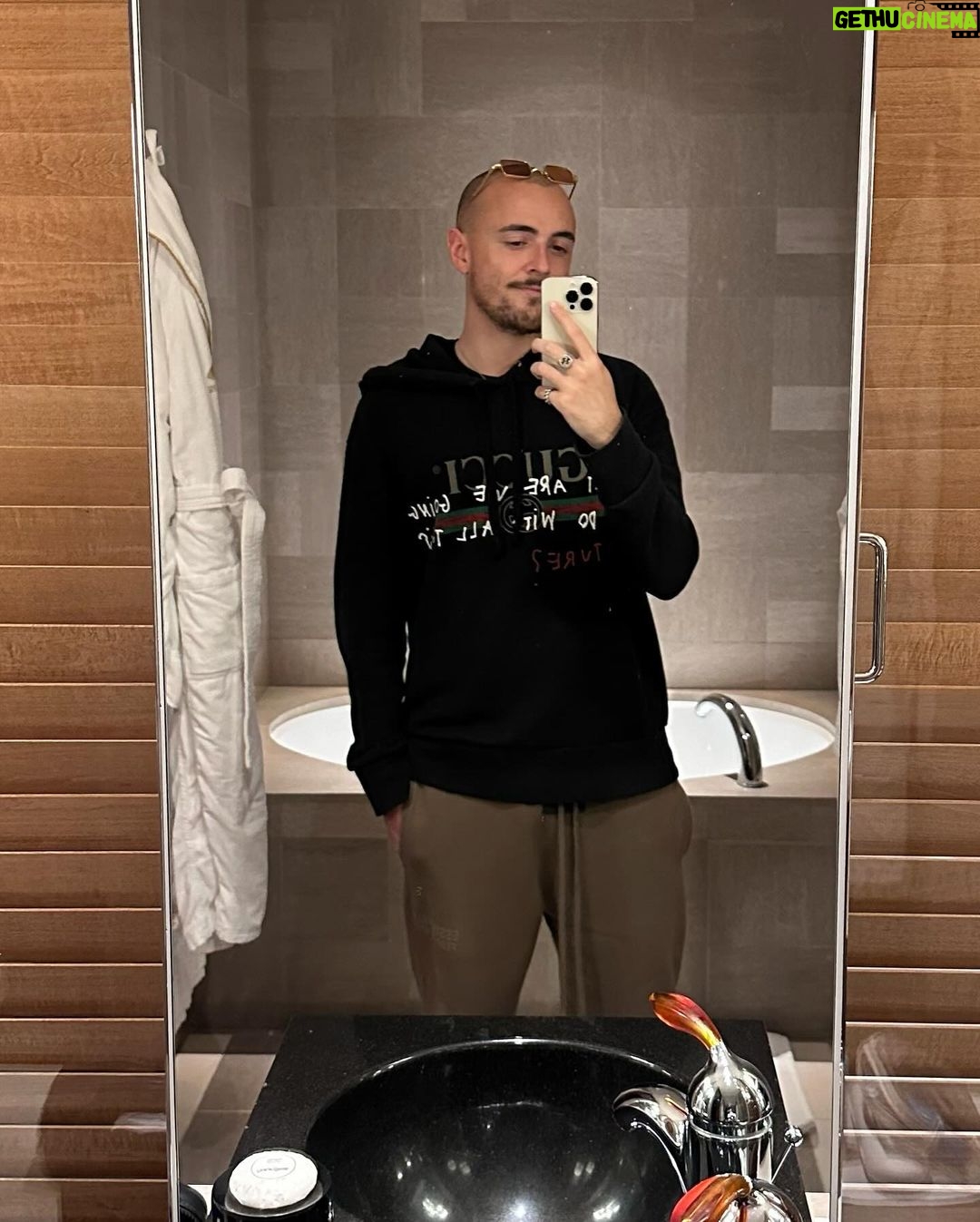 Salvatore Cinquegrana Instagram - tokyo dump