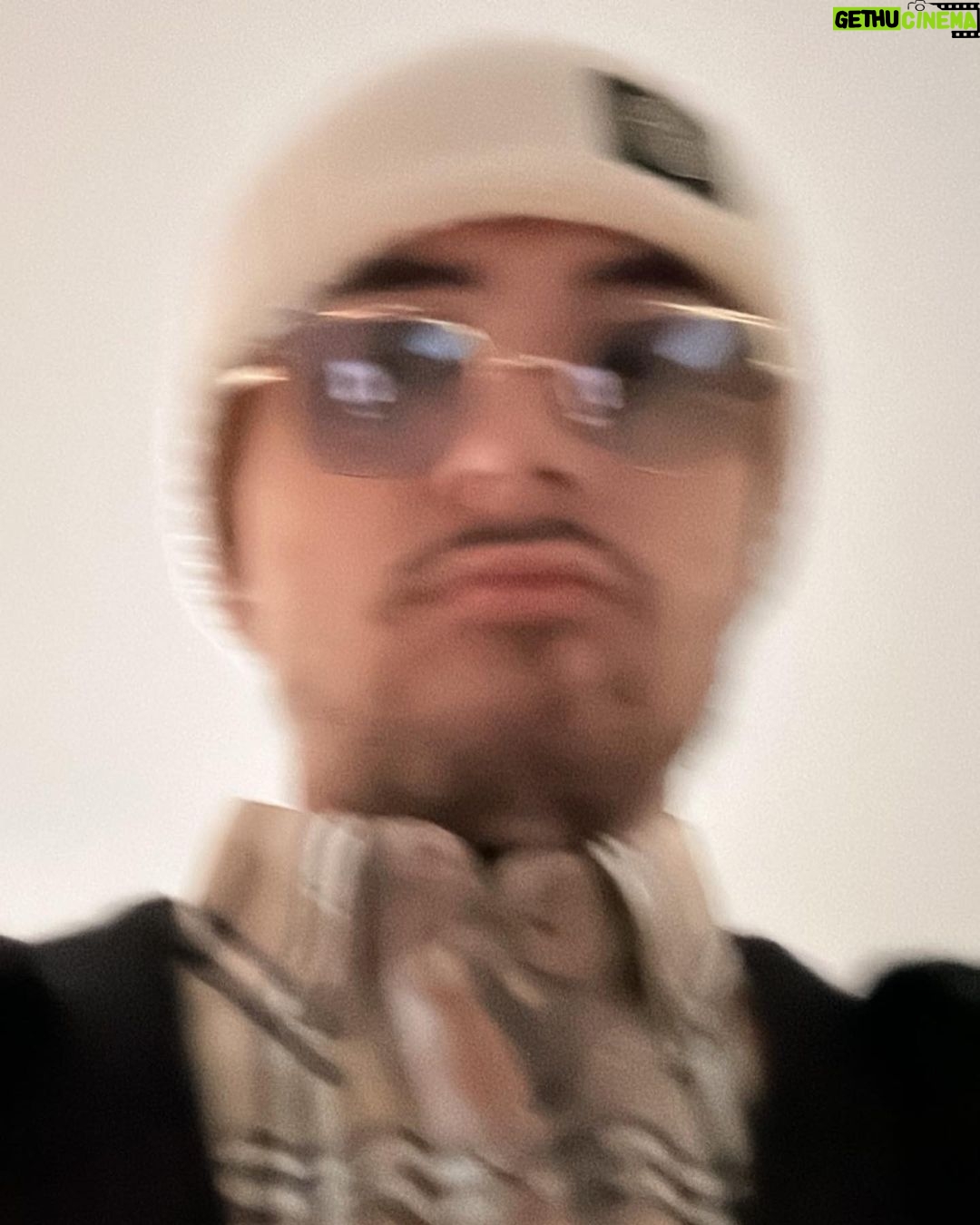 Salvatore Cinquegrana Instagram - photodump pre-festivo