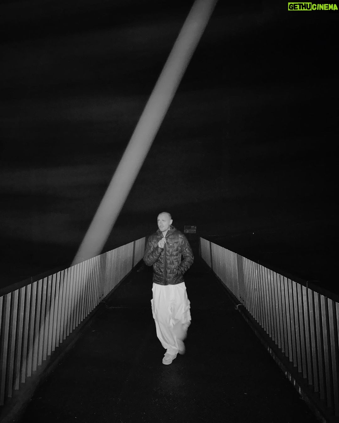 Salvatore Cinquegrana Instagram - nightime adventure in Fujinomiya 馃寬馃寣 鐧界掣鑷劧鍏湌