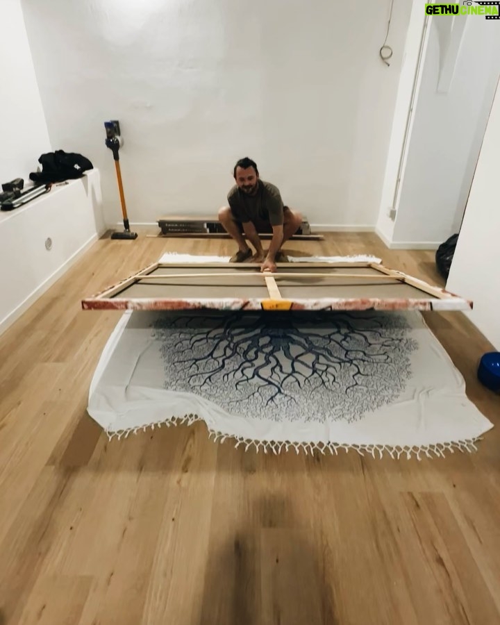 Salvatore Cinquegrana Instagram - mi hanno detto che ho un horror vacui e forse è vero. Non ce la facevo proprio a vedere una parete così grande vuota quindi ho fatto uno squillo a @dipinto_art