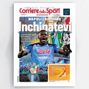 Salvatore Esposito Instagram - Buongiorno !!! Siamo davvero CAMPIONI ? Avete dormito ? Come avete festeggiato ?  #ForzaNapoliSempre

Credit : @maledizioni