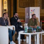 Salvatore Esposito Instagram - Napoli per me è casa !!! Ho avuto l'onore di presentare #LoSciamano ed #EclissiDiSangue nella bellissima cornice del Palazzo Reale grazie a @sperlingkupfer ed al @campanialibrifestival ed è stata una sensazione straordinaria. Nel pomeriggio invece sono stato accolto dagli amici del comune di Castel San Giorgio nella bellissima Villa Calvanese . La nostra terra è ricca di bellezze e di storia da preservare e da mostrare al mondo . Facciamolo 💙