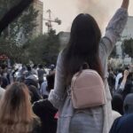 Salvatore Esposito Instagram – Care amiche, cari amici, sono vicino alle donne iraniane , al popolo perbene  iraniano e
con il cuore colmo di rabbia e di dolore, vi scrivo per conto di un gruppo di studentesse iraniane residenti a Roma che stanno organizzando, in collaborazione con i colleghi di molti altri atenei in Italia e altri Paesi del mondo, una serie di manifestazioni a Roma in sostegno alla lotta del popolo iraniano per la libertà e per la giustizia in Iran. Gli studenti iraniani a Roma sono numerosi e sono prevalentemente senza alcun orientamento politico, ma in questo momento storico si sono uniti con l’obiettivo di far sentire la voce dei loro connazionali, che stanno affrontando con un immenso coraggio le forze di polizia di un sistema di governo che non riconosce i loro diritti fondamentali e da anni reprime violentemente ogni forma di dissenso anche attraverso il blocco di internet per poter agire indisturbato lontano dagli occhi del mondo. 
Mai come oggi il sostegno della comunità internazionale, del mondo accademico e artistico, degli intellettuali e della società civile è fondamentale per coloro che stanno rischiando la vita in nome della libertà.
Il primo ottobre ci sarà una marcia di solidarietà per l’Iran in molte città italiane e del mondo con uno slogan molto significativo: “Donna, Vita, Libertà”.
Intitolato “Freedom Rally for Iran”, a Roma si terrà dalle 10.00 alle 13.00, partendo da Piazza della Repubblica per arrivare a Piazza della Madonna di Loreto.
Vi chiedo di indignarvi davanti a questa ingiustizia, chiedo la vostra partecipazione alla marcia e il vostro sostegno alla causa diventando la voce di donne iraniane. 

#mahsaamini 
#IranProtests  مهسا_امینی# 

“Ciò che Dio non può fare, una donna, a volte, lo può fare.”
Daniel Pennac Rome, Italy