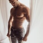 Sam Asghari Instagram – Good morning 😁
📸 @estudios_official