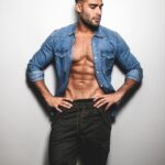 Sam Asghari Instagram – Good morning 😁
📸 @estudios_official