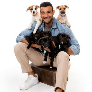 Sam Asghari Instagram - This was by far my favorite project.
📸 @charlienunnphotography 
🐕🐾🐶 @hitlivingfoundation 
📰 @peta