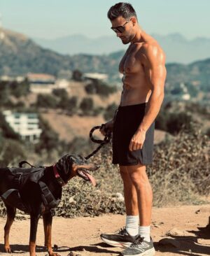Sam Asghari Instagram - 🐕🥾