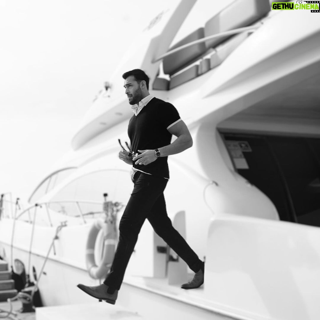 Sam Asghari Instagram - It was so inspiring to witness firsthand the growth and milestones of Dubai. βπΎπͺπ½ Dubai, United Arab Emirates