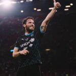 Sam Claflin Instagram - @mrsamclaflin celebrating world XI’s 4-2 win over England at #socceraid Old Trafford