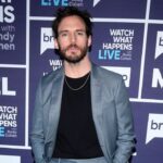 Sam Claflin Instagram - Watch What Happens Live, with @bravoandy & @jimmyfallon last night. What a trip! And Happy 15th Andy - sorry, I would have come more prepared and more dressed up, had I known 😉 Thank you for having me. @bravowwhl @daisyjonesandthesix @primevideo New York, New York