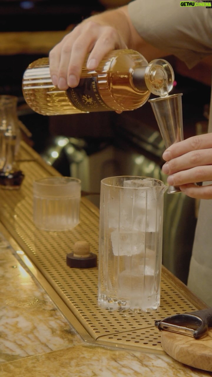 Sam Heughan Instagram - We’re here for the simple joys in life… SASSENACH OLD FASHIONED 🥃🧊 2 oz. Sassenach Whisky 2 Dashes Angostura Bitters 1/4 oz. Simple Syrup Garnish: Orange and lemon wedge . . #SassenachClassics #Cocktails #SamHeughan