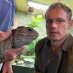 Sam Heughan Instagram – Black Friday @amazon deal for Clanlands In New Zealand!

A deal, a dolphin-spotting dog would enjoy! 🐶 🐬 

(Link in stories)