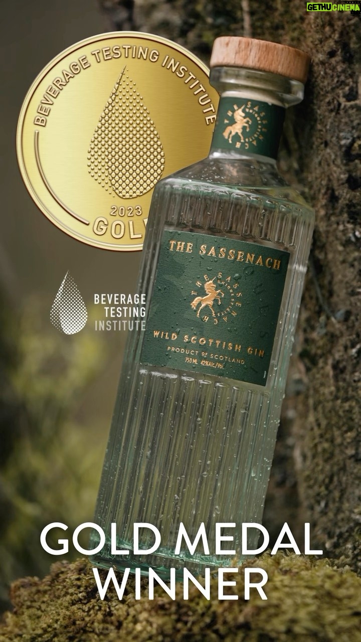 Sam Heughan Instagram - So proud of this one!π Inspired and created using the unique botanicals found from my home town, in the south west of scotland!π΄σ §σ ’σ ³σ £σ ΄σ Ώ Thank you @BeverageTestingInstitute Honoured to receive a Gold Medal π
for The Sassenach Wild Scottish Gin πΈπ . @sassenachspirits Pick up your bottle today at your local retailer or using link in stories! . . . #Sassenach #Gin #WildScottishGin #SamHeughan