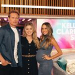 Sam Heughan Instagram - So excited to be part of the @kellyclarksonshow tomorrow! The perfect host, we talk Clanlands, @sassenachspirits and much more… Make sure you tune in! 🙌😘