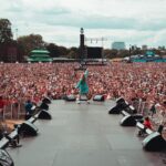 Sam Ryder Instagram - BEST BIRTHDAY EVER 🎉 THANKS FOR HAVING ME @pink & @bsthydepark 👑💛⚡️ BST Hyde Park