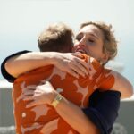 Sam Thompson Instagram - Name someone who loves a hug more than Sam… we’ll wait 😂✋