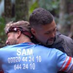 Sam Thompson Instagram - Name someone who loves a hug more than Sam… we’ll wait 😂✋