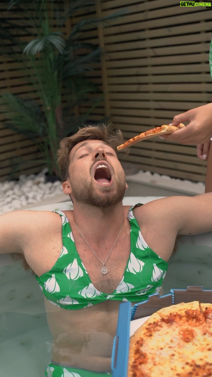 Sam Thompson Instagram - @dominos_uk UK has Big Dip energy with this one! Everyone knows I’m a MASSIVE Garlic & Herb Dip fan. So when Domino’s announced they were creating life-sized Garlic & Herb Dip plunge pools I had to get one and dive in. To celebrate summer Domino’s is also releasing their first ever beachwear merch line. The bikini fits particularly well, though @zara_mcdermott might disagree 😂 Click the link in the @dominos_uk bio to see how you can get your hands on the whole collection, including the full merch range, giant Garlic & Herb plunge pool AND a floating pizza box – because why wouldn’t you want to grab a slice while enjoying a dip?! #GarlicandHerbDipCollection AD