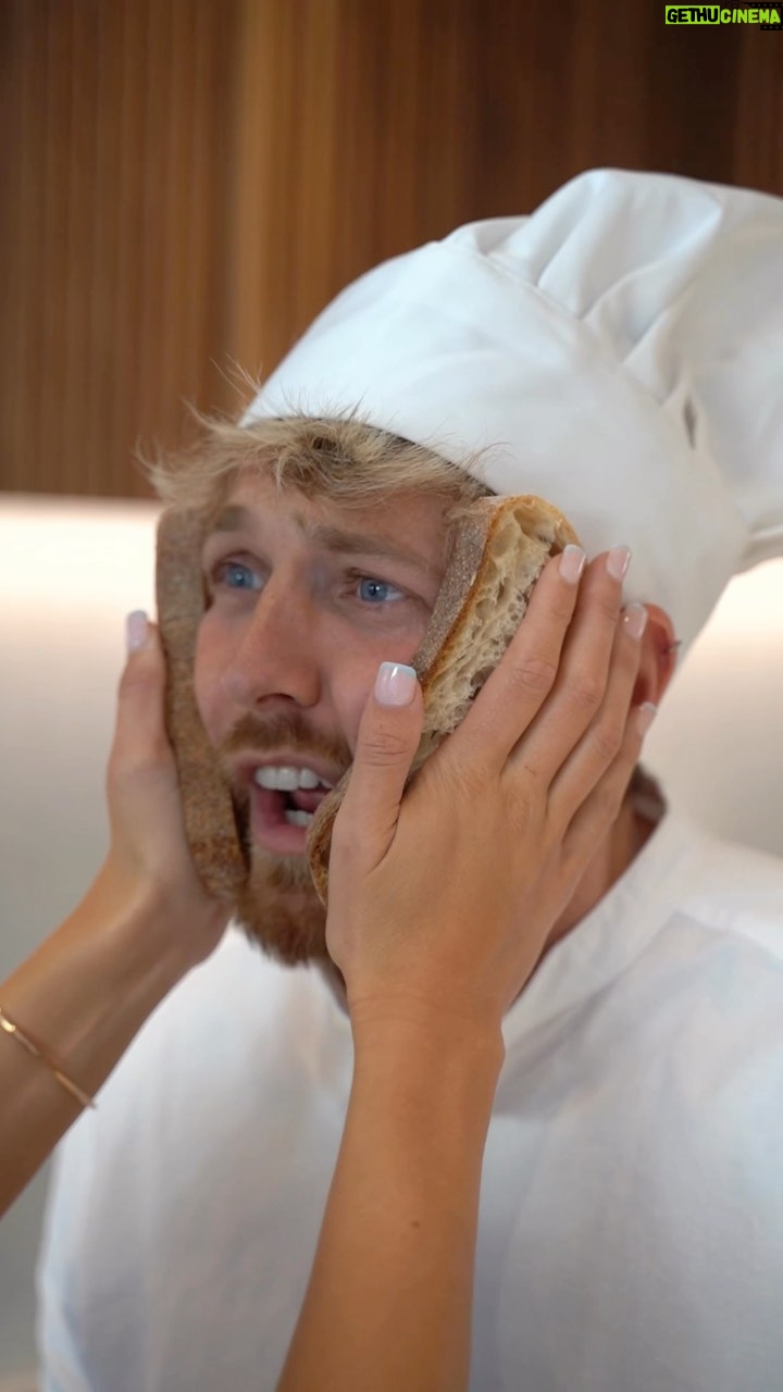 Sam Thompson Instagram - Trust me, I never want to disappoint Zara with my cooking ever again... As you can see! Thank you @hellofreshuk for saving the day!! AD Offer: Try HelloFresh today and get 60% off your 1st box + 25% off the next 2 months! Discount code: HELLS60