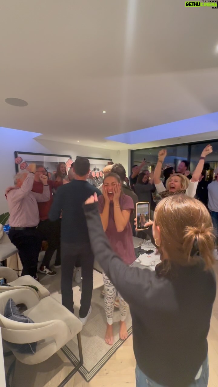 Sam Thompson Instagram - the moment we all found out… OUR KING OF THE JUNGLE!!!!!!!👑🫅🌴🍃✨🥹😭😭😭😭😭