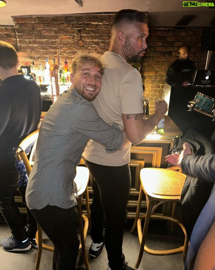Sam Thompson Instagram - You can never get rid of me @tonybellew we’re bonded for life! 😂 love you and miss you 🥹❤️ Teddy T 🙂