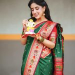 Sameeksha Sud Instagram - Happy Ganesh Chaturthi.. ❤️ #ganeshchaturthi #pictureoftheday Saree @karagiri_ethnic Necklace @adwitiyacollection Bangles @shagnaofficial Styling @rimadidthat