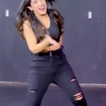 Sameeksha Sud Instagram - Kaavaalaa… 💃🔥 @tamannaahspeaks #dancereels #trending