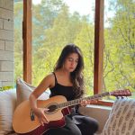 Sameeksha Sud Instagram - Taking in the fresh air of Manali 🍃 Thank you for hosting us @theghar.in @theteentravels literally a home away from home. Beautiful paradise 🗻 #pictureoftheday #manali