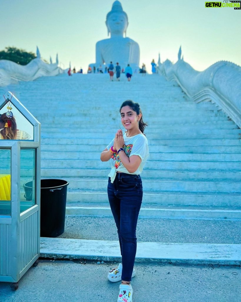 Sameeksha Sud Instagram - Finding solace in the arms of buddha.. 🪷 #bigbuddha #phuket #thailand #peace #soul #solace #patience