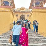 Sameeksha Sud Instagram – Amer fort- Where history of Rajasthan lives… 🩷

#amerfort #jaipur 

Wearing @aachho 
Earrings @moedbuille