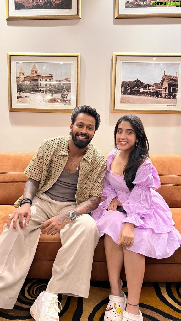 Sameeksha Sud Instagram - Boundaries of banter with Hardik Pandya! 🤩🏏 Our Q&A session is a sixer! Join our lively Q&A session as we gear up for the ultimate showdown. IPLonStar starts on 22nd March – let the games begin! #IPLonStar #StarSportIndia #StarNahiFar @Starsportsindia @themadinfluence