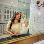 Sameeksha Sud Instagram - Happy Dhanteras… 🤍 #indianfestival #pictureoftheday Outfit @rental_by_bds_udaipur_ Redisson Blue Udaipur