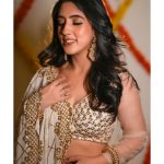 Sameeksha Sud Instagram - Dil💞wali Diwali… 🪔✨ #diwali Outfit @sanghavi_renthouse_official Make up @shine_and_shadow_