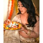 Sameeksha Sud Instagram - Dil💞wali Diwali… 🪔✨ #diwali Outfit @sanghavi_renthouse_official Make up @shine_and_shadow_