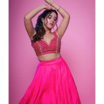 Sameeksha Sud Instagram - Goreya nu dafa karo… 🩷 #indian #pictureoftheday