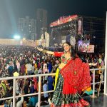 Sameeksha Sud Instagram - Happy Dussehra! 🪔☘️✨ #festivalseason #pictureoftheday Outfit @ishitapatel_couture Jewellery @moedbuille