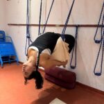 Sameera Reddy Instagram - Last pic is my goal🙏🏼will keep trying. Balance starts with acceptance . And I accept everything life throws at me. The ups & downs. Its ever changing. But to stay neutral takes a lot of hard work💪🏼 #yoga #iyengaryoga Mind Body Balance. #imperfectlyperfect ❤️
