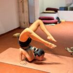 Sameera Reddy Instagram - Last pic is my goal🙏🏼will keep trying. Balance starts with acceptance . And I accept everything life throws at me. The ups & downs. Its ever changing. But to stay neutral takes a lot of hard work💪🏼 #yoga #iyengaryoga Mind Body Balance. #imperfectlyperfect ❤️